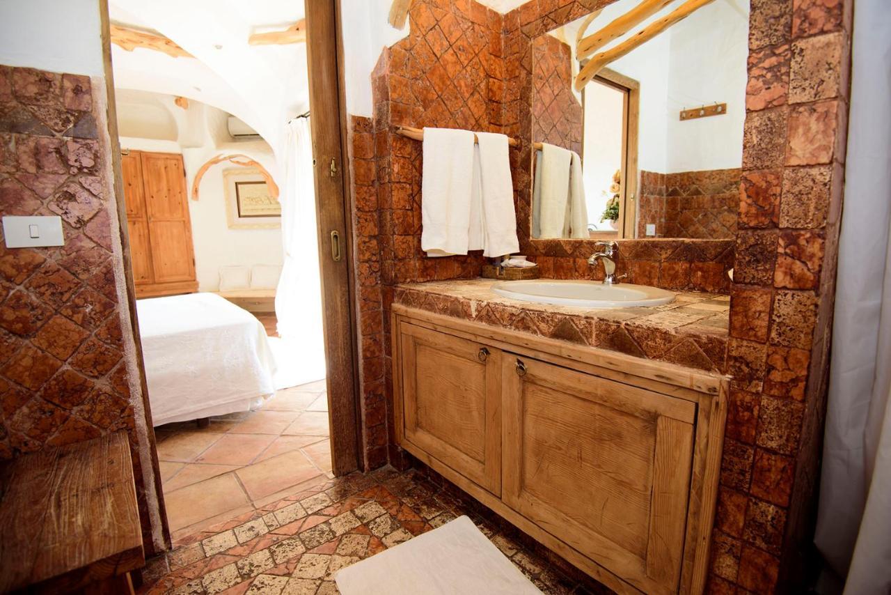 Deluxe Double Room with pool view(2 Adults + 1 Child)